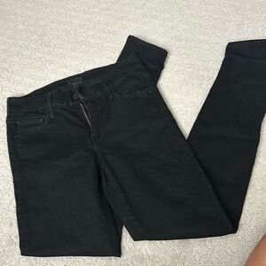 Mother Denim The Looker in Not Guilty (black), size 26